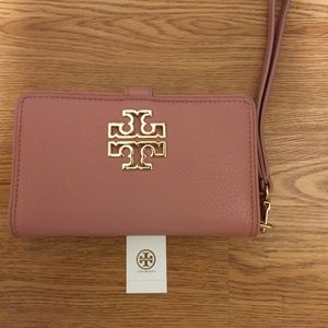 Brand New Tory Burch Handphone Wallet!
